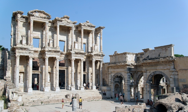 Ruins, Ephesus Turkey 12.jpg - Ephesus, Turkey